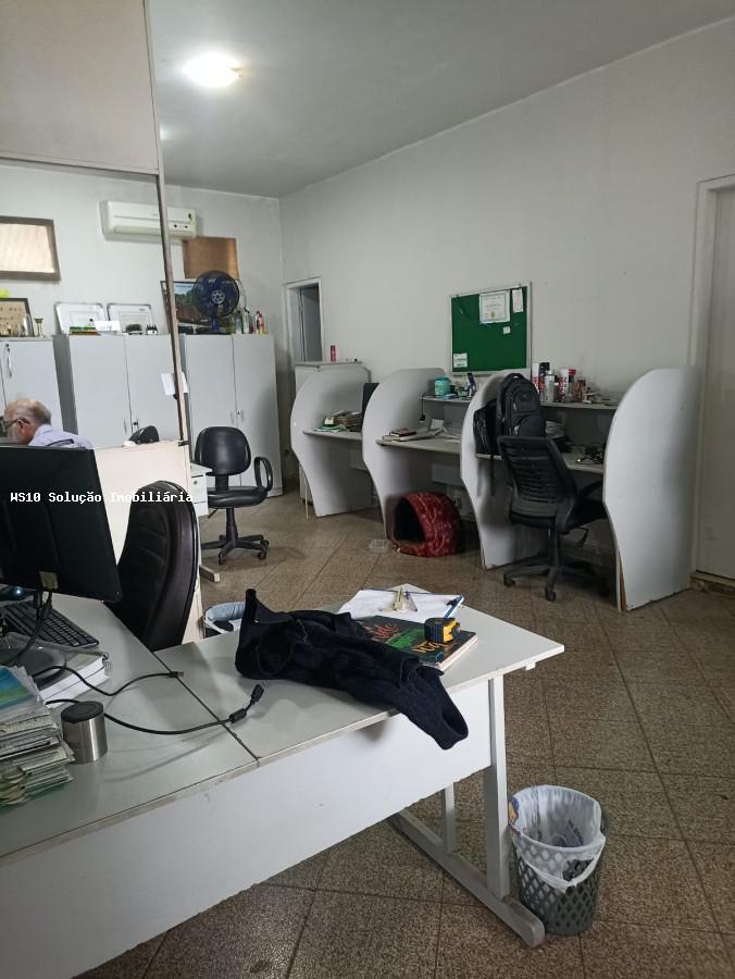 Galpão, Água Branca, 1 Quarto, 10 Vagas