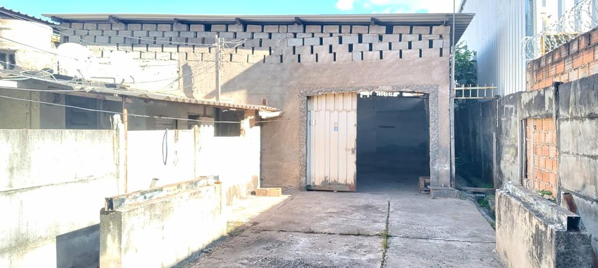 Galpão, Santa Cruz, 1 Quarto, 0 Vaga