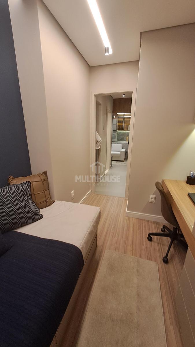 Apartamento, Estoril, 3 Quartos, 0 Vaga, 1 Suíte