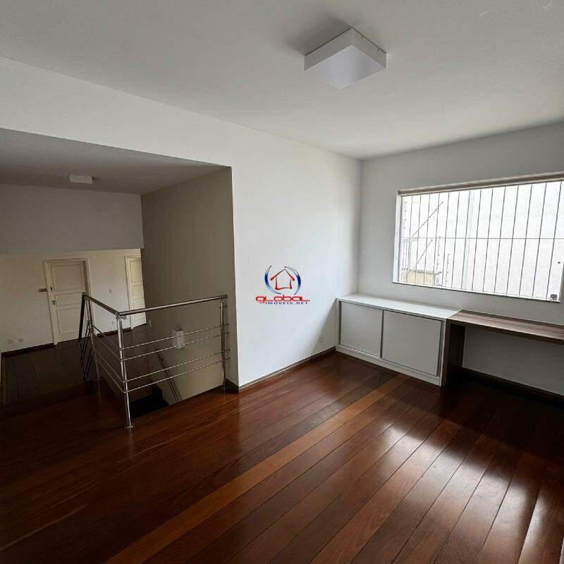 Casa, Ouro Preto, 4 Quartos, 4 Vagas, 1 Suíte