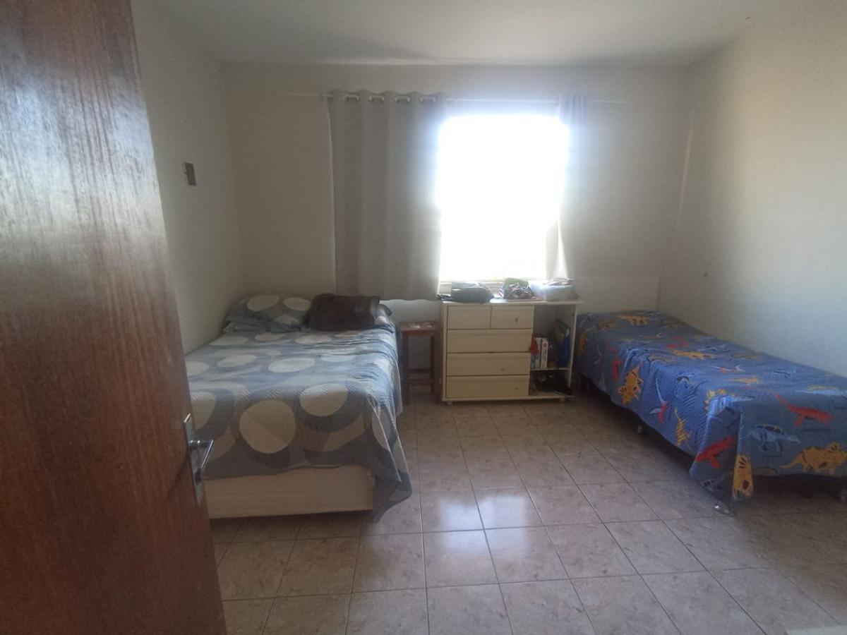 Casa, Santa Cruz, 3 Quartos, 8 Vagas, 1 Suíte