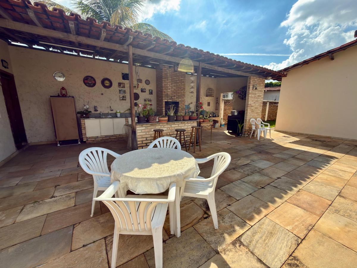 Casa, Bandeirantes (pampulha), 4 Quartos, 10 Vagas, 2 Suítes