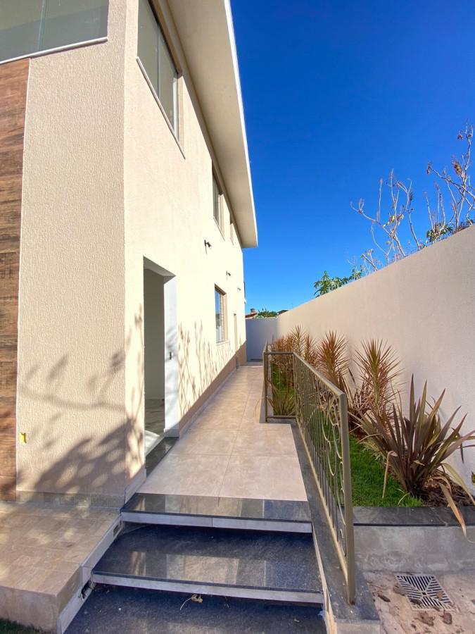 Casa, Várzea, 4 Quartos, 2 Vagas, 2 Suítes