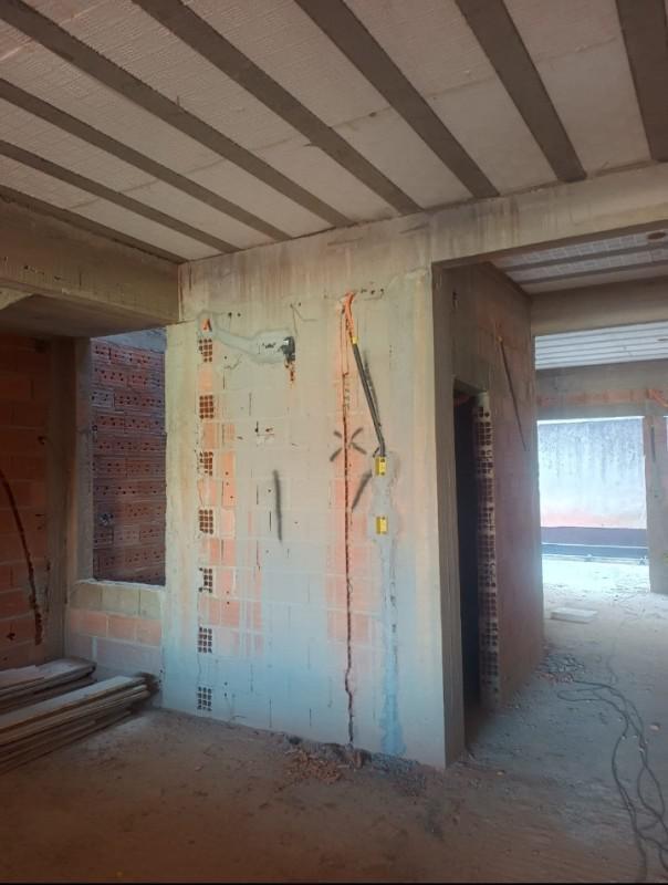 Casa, Europa, 3 Quartos, 2 Vagas, 1 Suíte