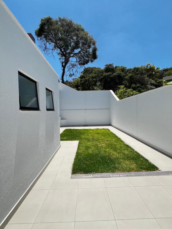 Casa, Europa, 3 Quartos, 3 Vagas, 1 Suíte