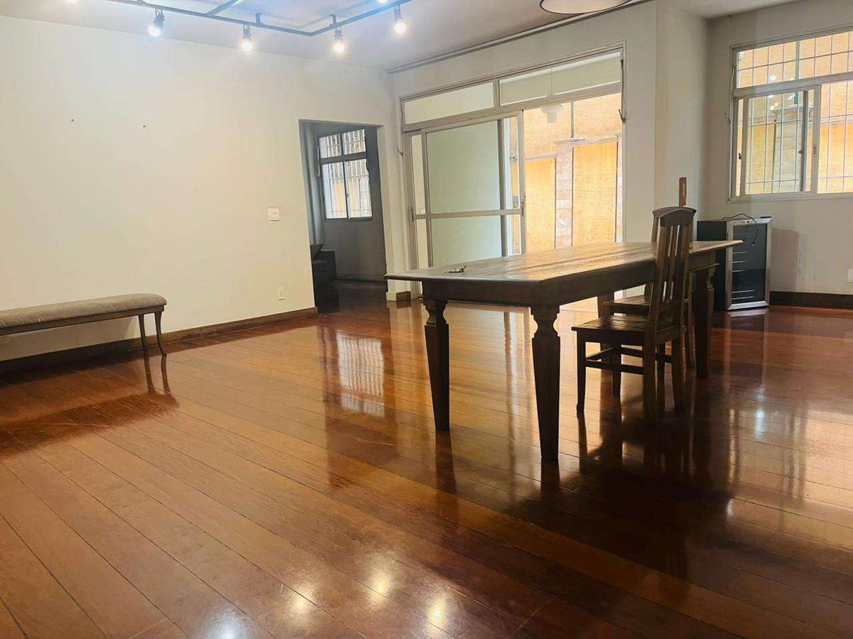 Apartamento, Funcionários, 4 Quartos, 2 Vagas, 1 Suíte