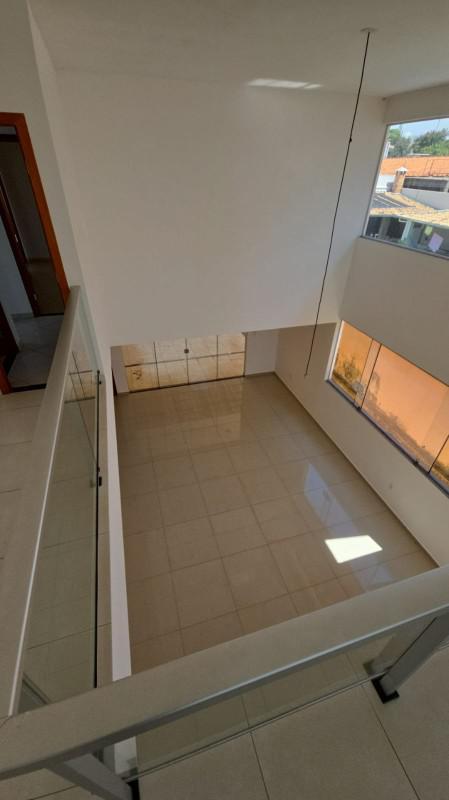 Casa, Trevo, 4 Quartos, 2 Vagas, 4 Suítes