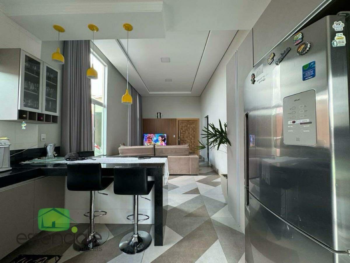 Casa, São Gonçalo, 3 Quartos, 8 Vagas, 1 Suíte