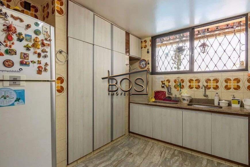 Casa, Mangabeiras, 5 Quartos, 0 Vaga, 1 Suíte