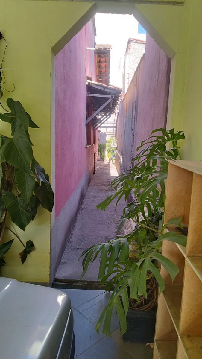 Casa, Pedra Azul, 3 Quartos, 5 Vagas, 2 Suítes