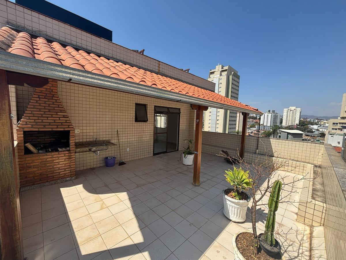 Cobertura, São Luiz (pampulha), 4 Quartos, 2 Vagas, 2 Suítes