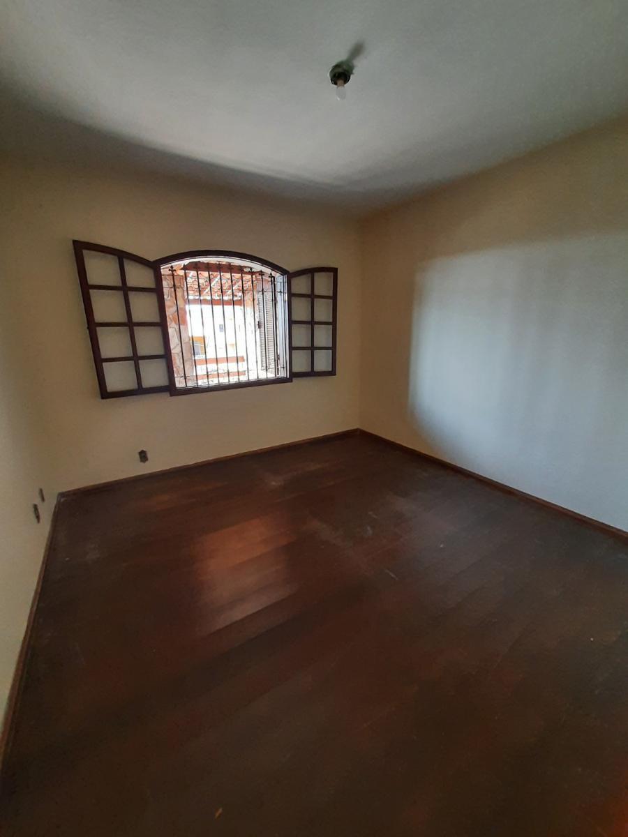 Casa, Cenáculo, 3 Quartos, 2 Vagas