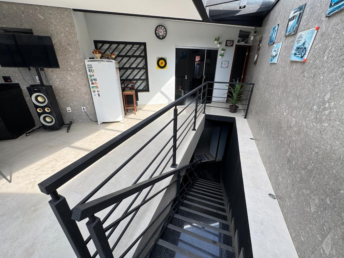 Casa, Santa Branca, 3 Quartos, 3 Vagas, 1 Suíte