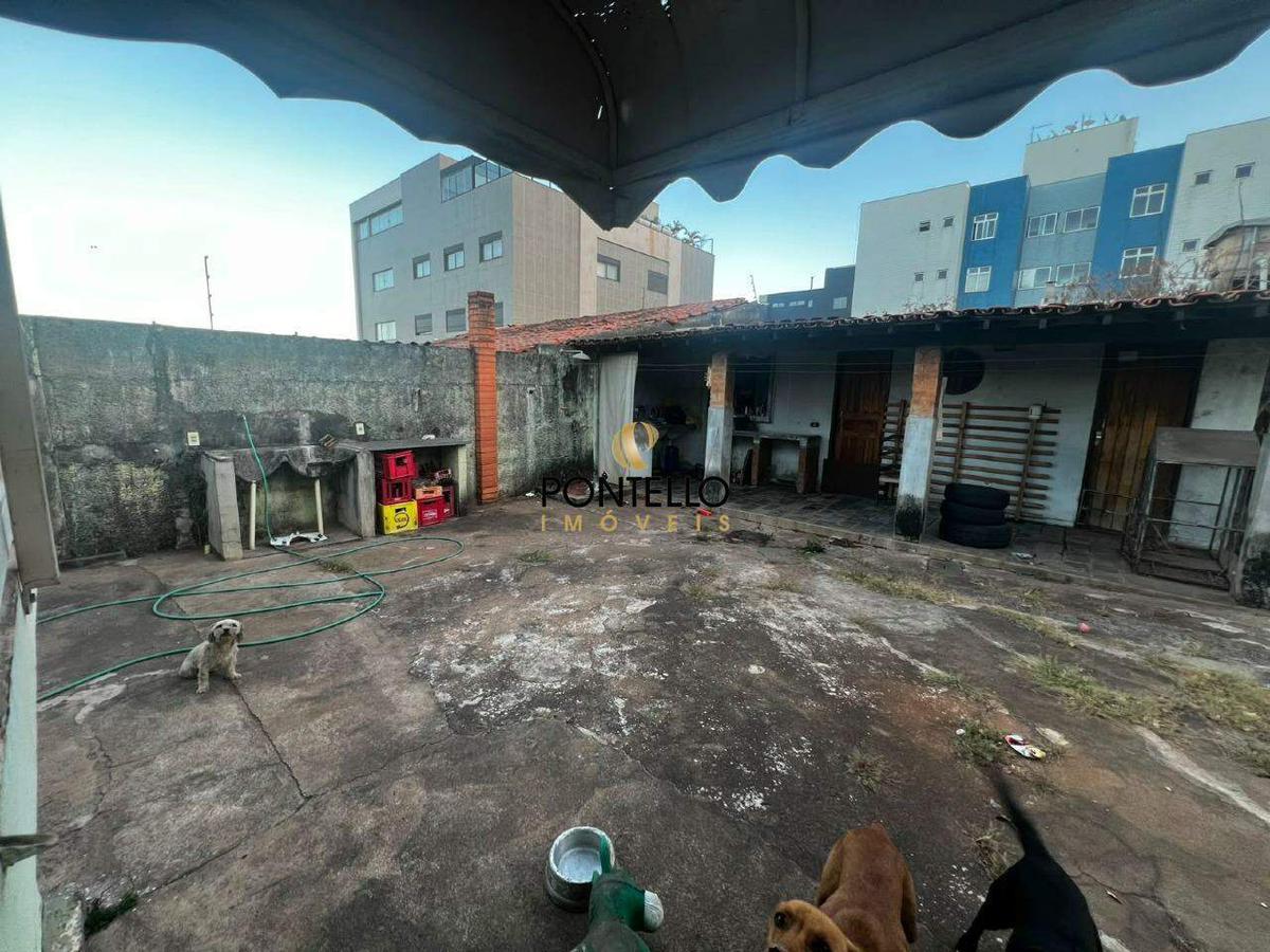 Casa, Jardim Cambuí, 3 Quartos, 8 Vagas, 1 Suíte