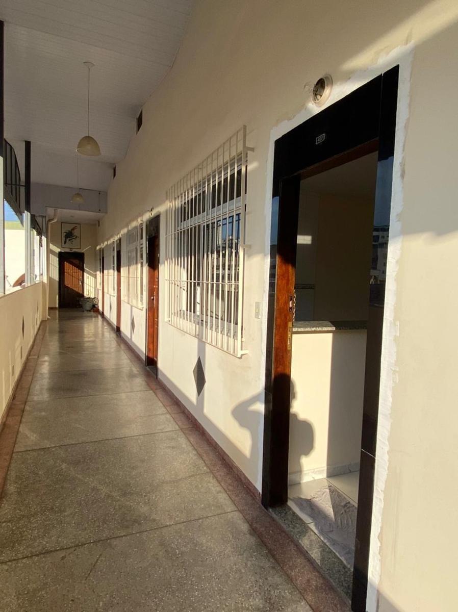 Apartamento, Floresta, 1 Quarto, 0 Vaga, 1 Suíte
