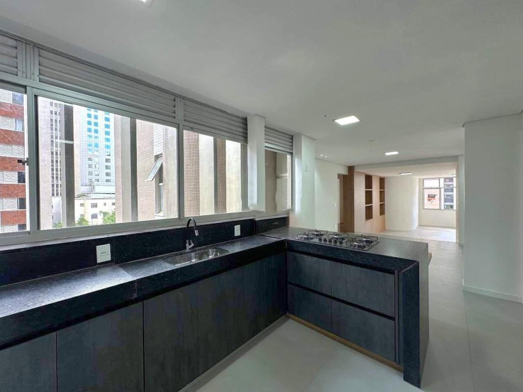 Apartamento, Funcionários, 4 Quartos, 2 Vagas, 1 Suíte