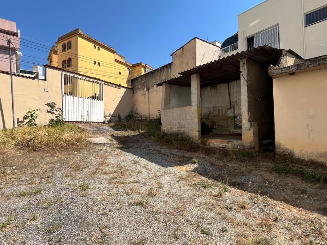 Lote, Padre Eustáquio, 0 Quarto, 0 Vaga