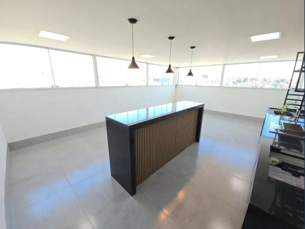 Cobertura, Fernão Dias, 3 Quartos, 2 Vagas, 1 Suíte