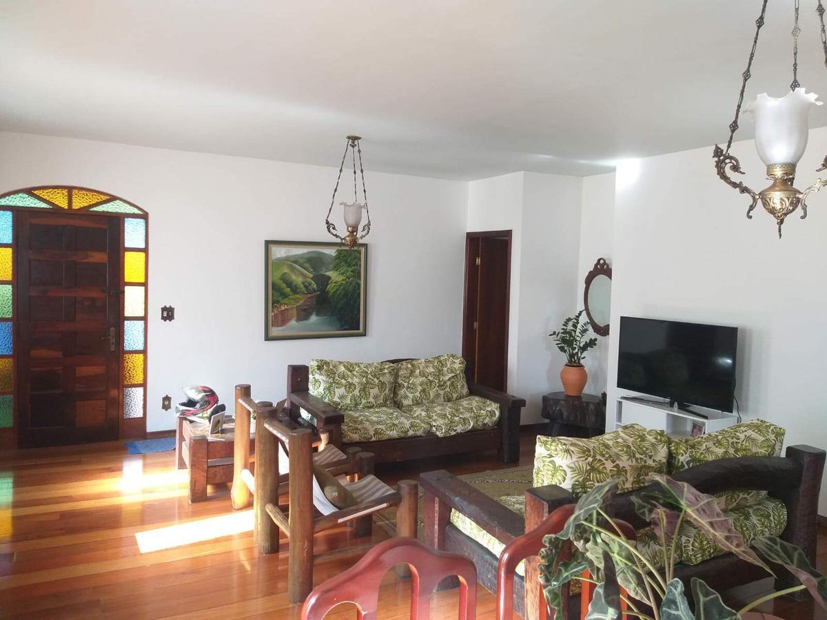 Casa, Havaí, 6 Quartos, 3 Vagas, 1 Suíte