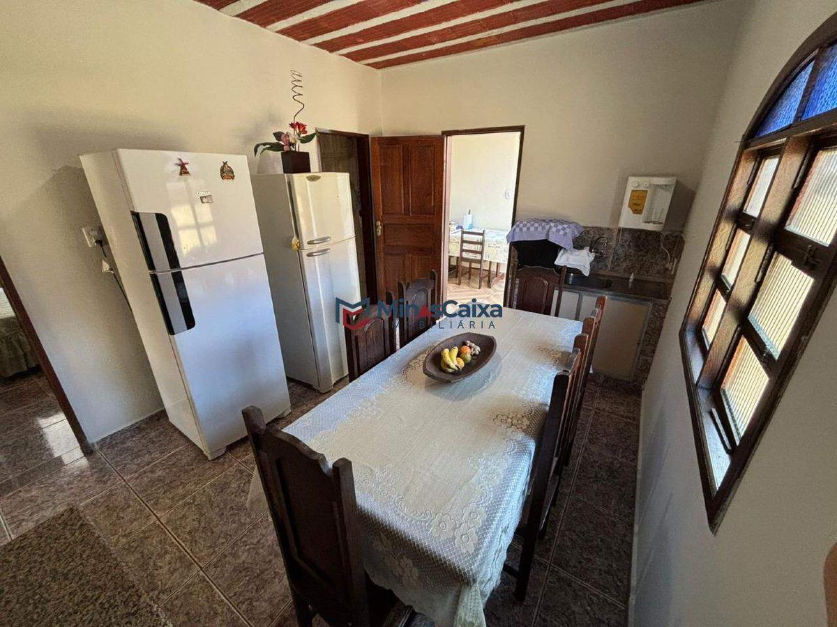 Casa, Bromélias, 4 Quartos, 2 Vagas, 1 Suíte