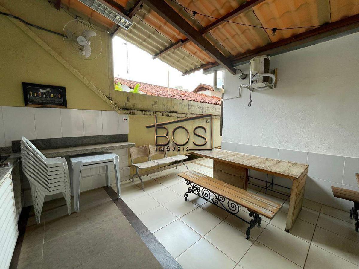 Casa, Vila Paris, 6 Quartos, 4 Vagas