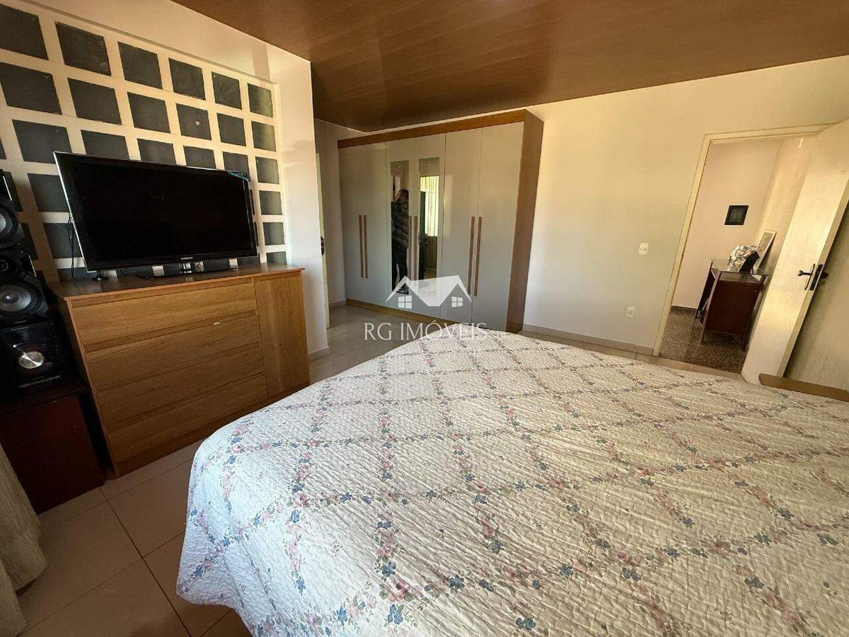 Casa, Niterói, 4 Quartos, 6 Vagas, 1 Suíte