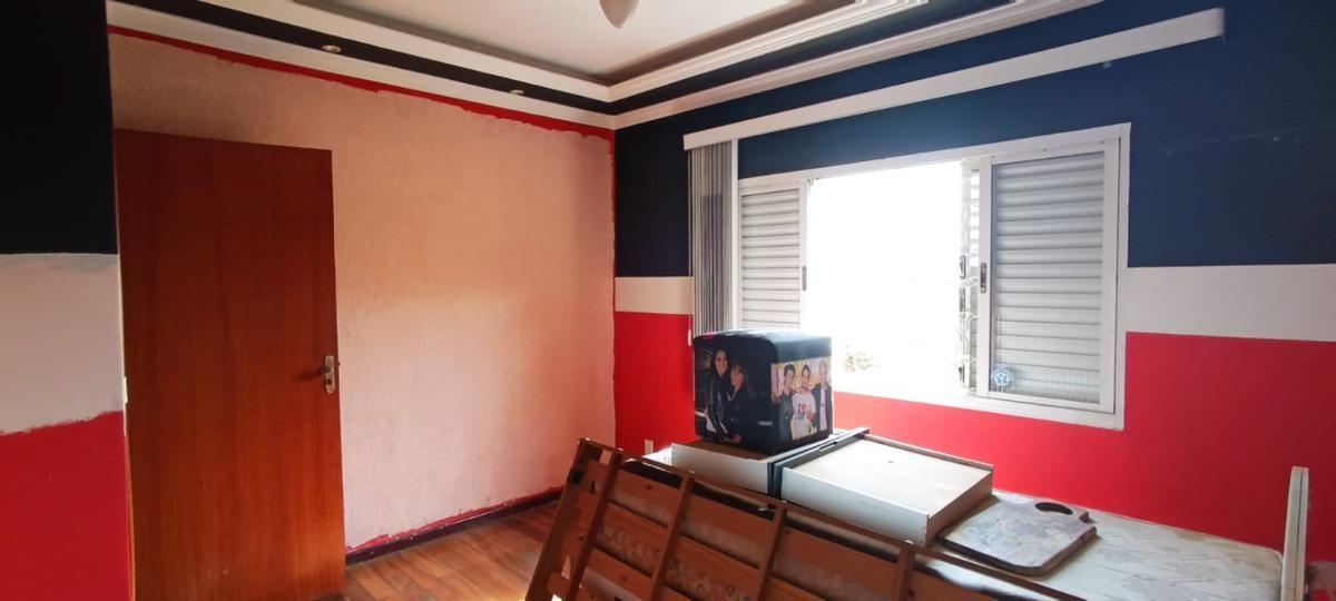 Casa, Milanez, 6 Quartos, 6 Vagas, 1 Suíte