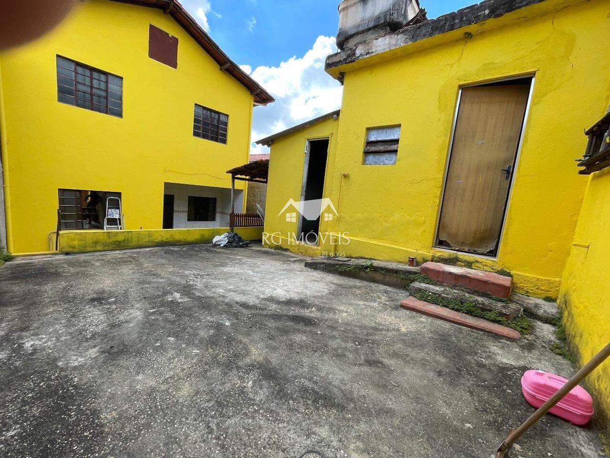 Casa, Milionários, 3 Quartos, 3 Vagas, 1 Suíte
