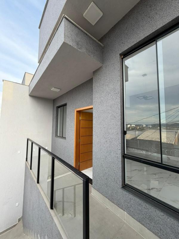 Casa, Novo Centro, 3 Quartos, 2 Vagas, 1 Suíte