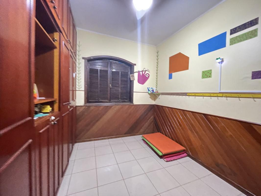 Casa, Sagrada Família, 3 Quartos, 2 Vagas, 2 Suítes