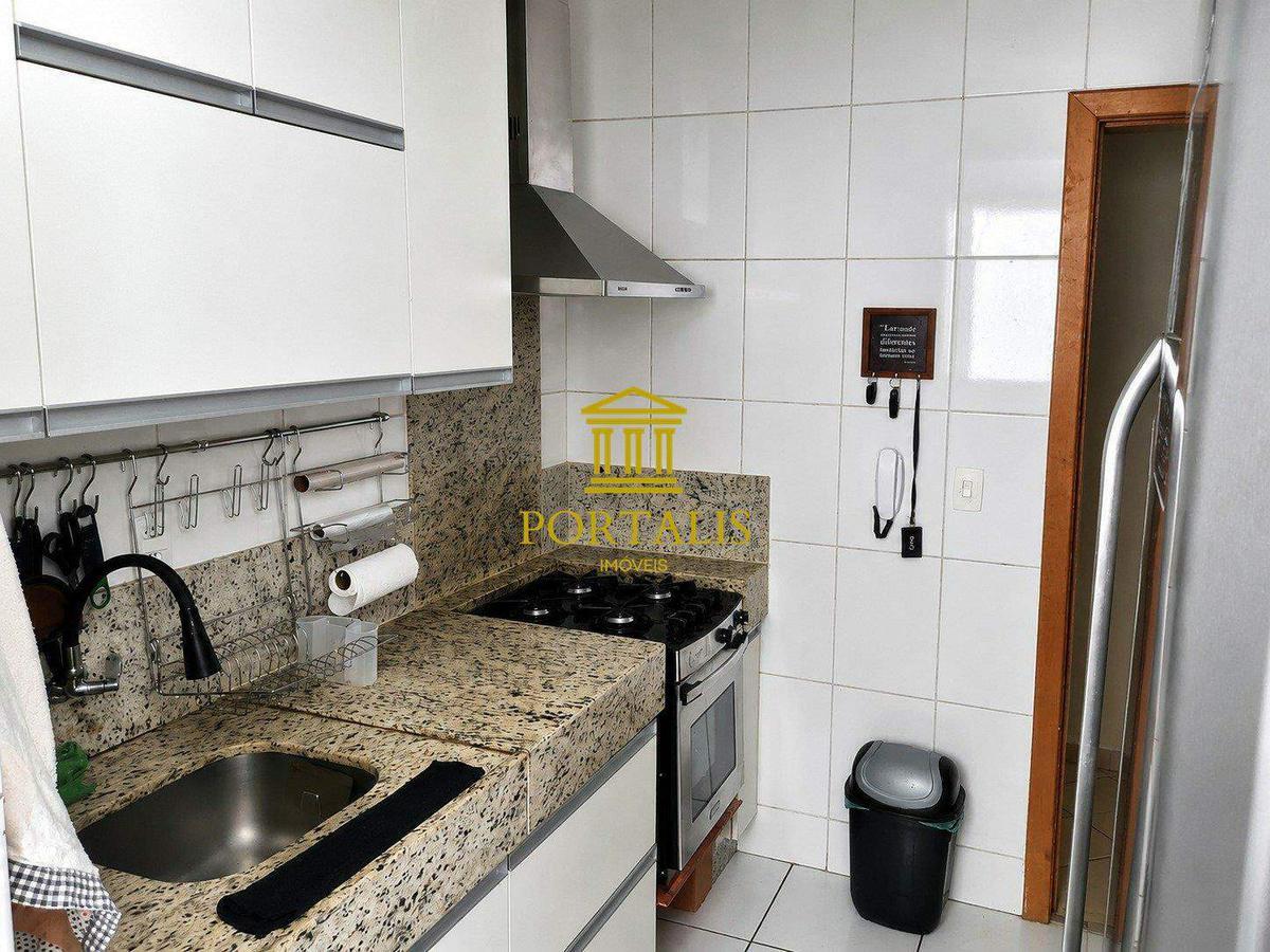 Apartamento, Castelo, 2 Quartos, 1 Vaga, 1 Suíte