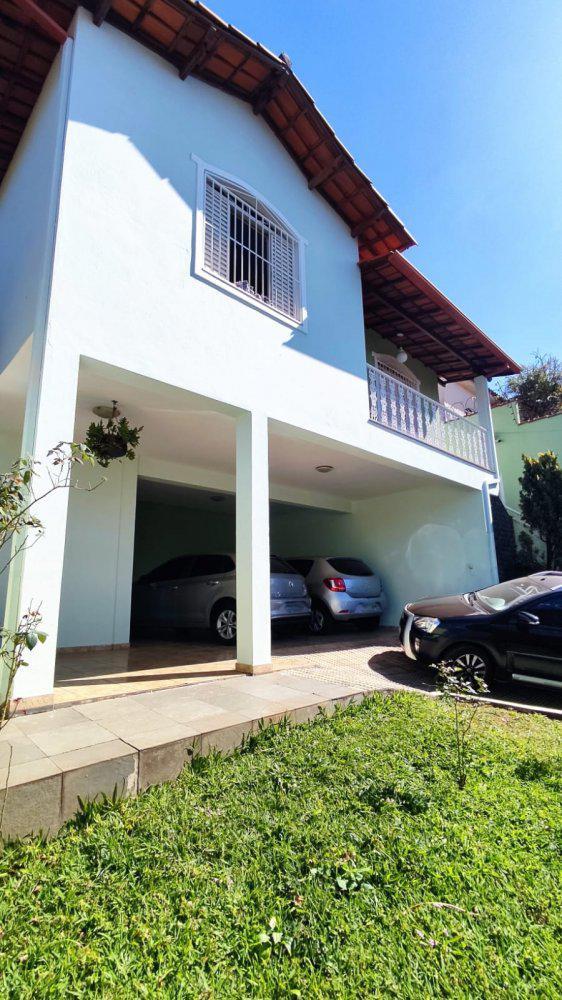 Casa, Santa Helena, 3 Quartos, 4 Vagas, 1 Suíte