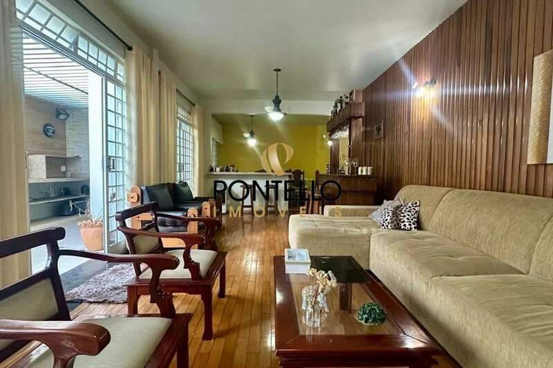 Casa, Serra, 4 Quartos, 4 Vagas, 1 Suíte