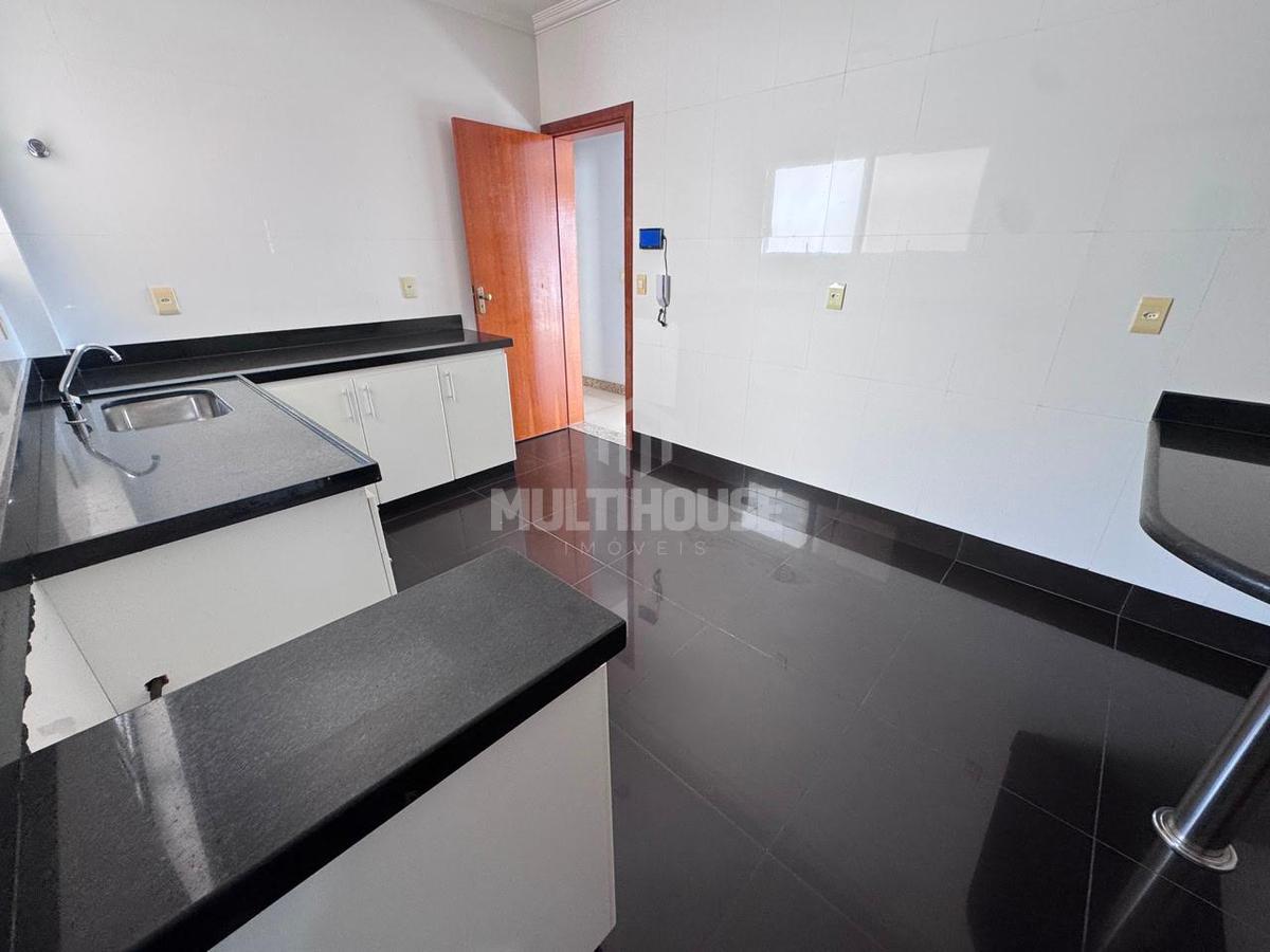 Apartamento, Itapoã, 3 Quartos, 2 Vagas, 1 Suíte