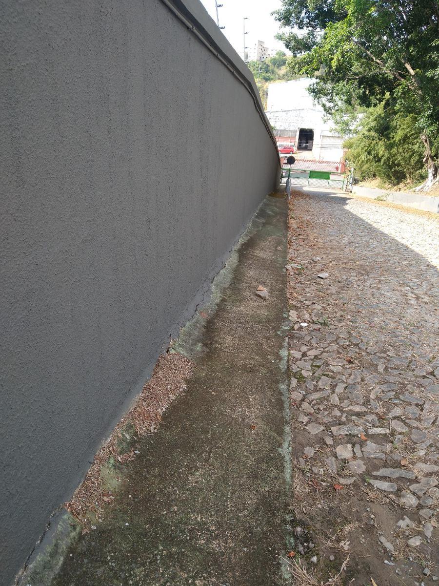 Lote, Cincão, 1 Quarto, 20 Vagas