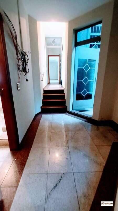 Casa Comercial, Venda Nova, 7 Quartos, 0 Vaga, 1 Suíte