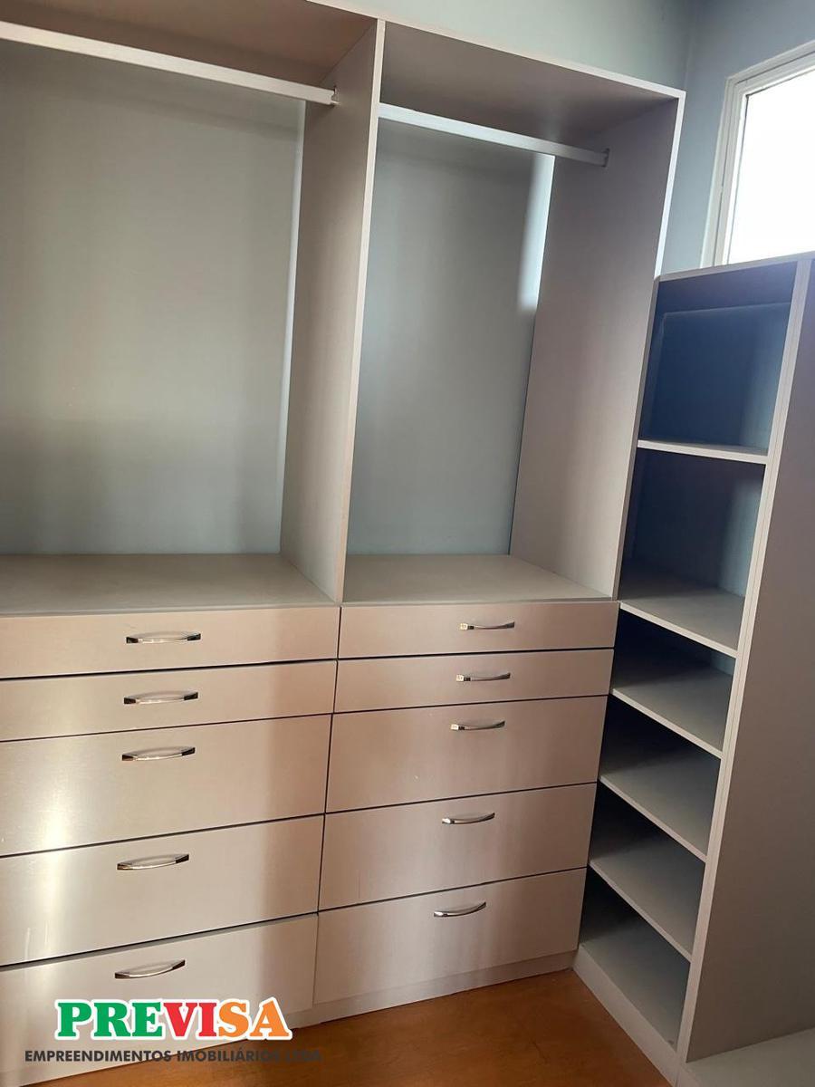 Apartamento, Sagrada Família, 2 Quartos, 1 Vaga, 1 Suíte