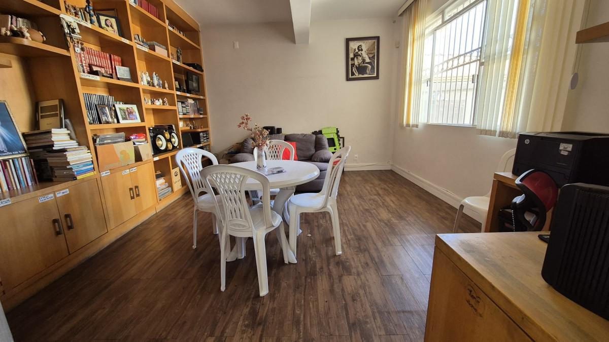 Casa, Ouro Preto, 5 Quartos, 2 Vagas, 1 Suíte