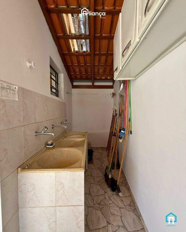 Casa, Centro, 3 Quartos, 1 Vaga, 1 Suíte