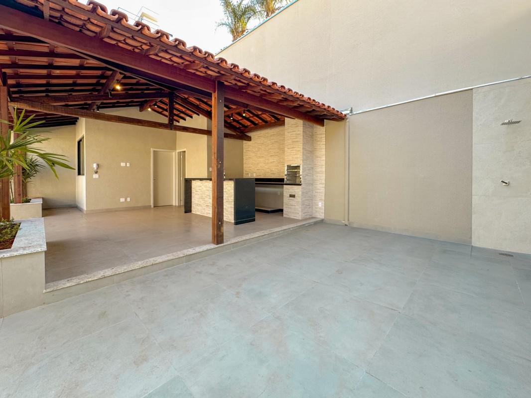 Casa, Santa Rosa, 3 Quartos, 3 Vagas, 1 Suíte