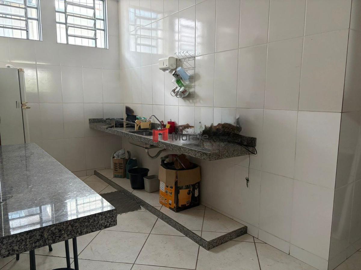 Galpão, Paquetá, 0 Quarto, 7 Vagas