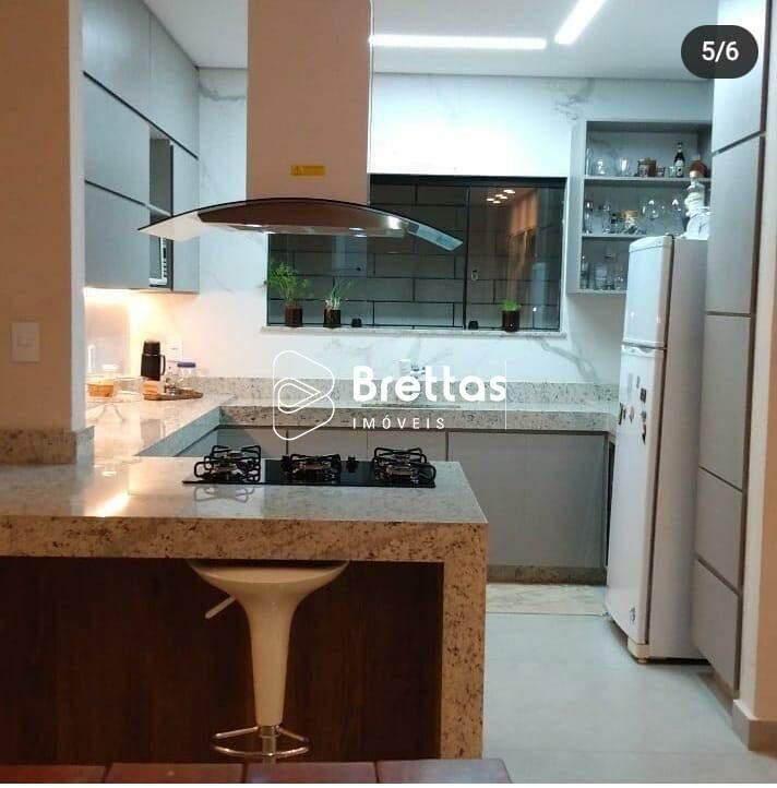 Casa, Centro, 3 Quartos, 1 Vaga, 1 Suíte