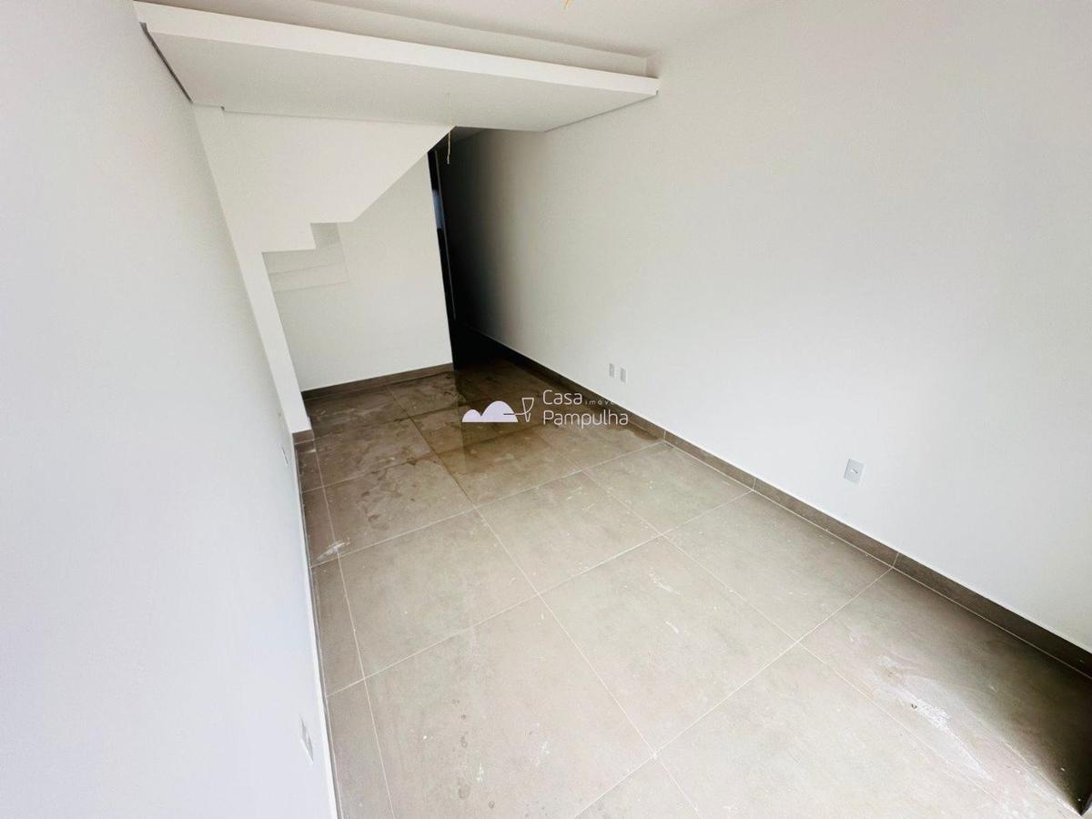 Casa, Santa Mônica, 2 Quartos, 1 Vaga, 2 Suítes