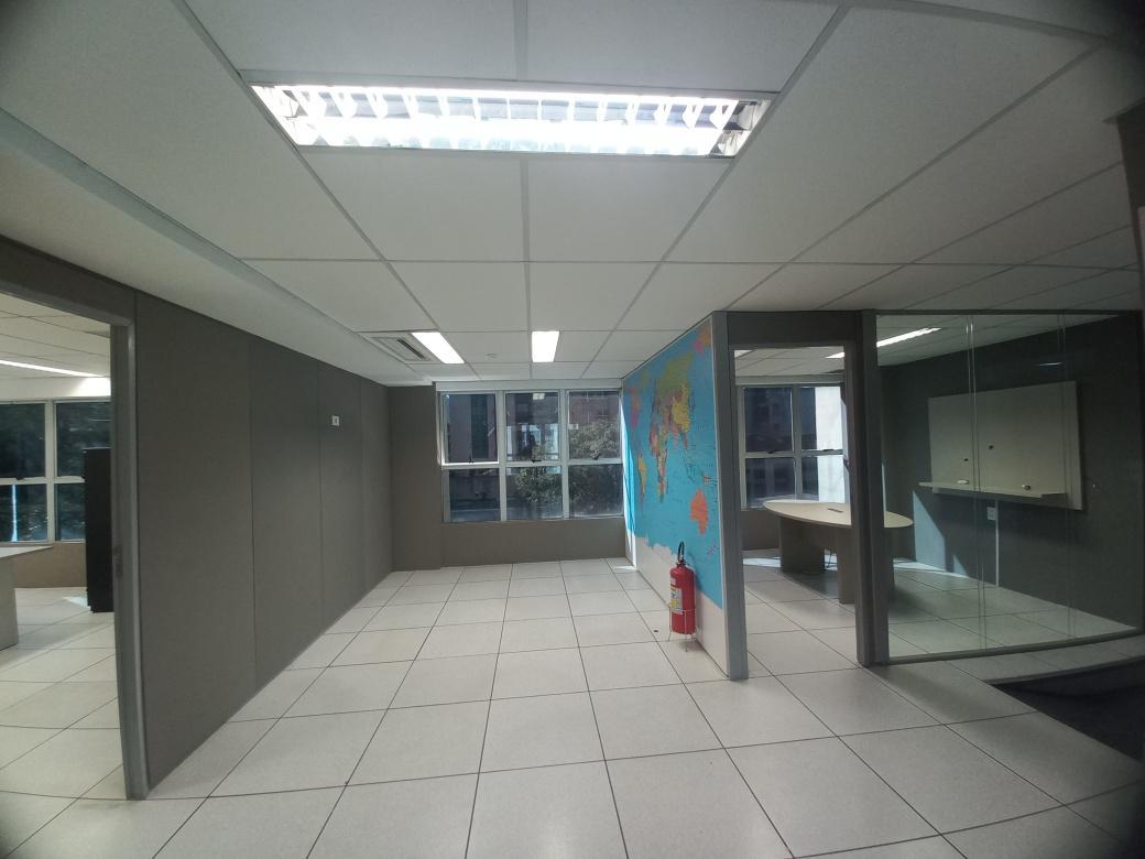 Sala, Savassi, 0 Quarto, 2 Vagas