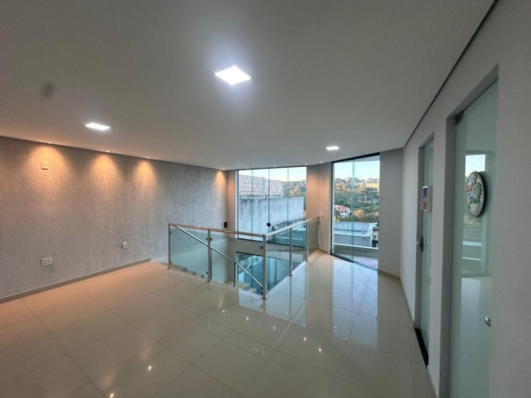 Casa, Estancias Imperiais, 3 Quartos, 5 Vagas, 1 Suíte