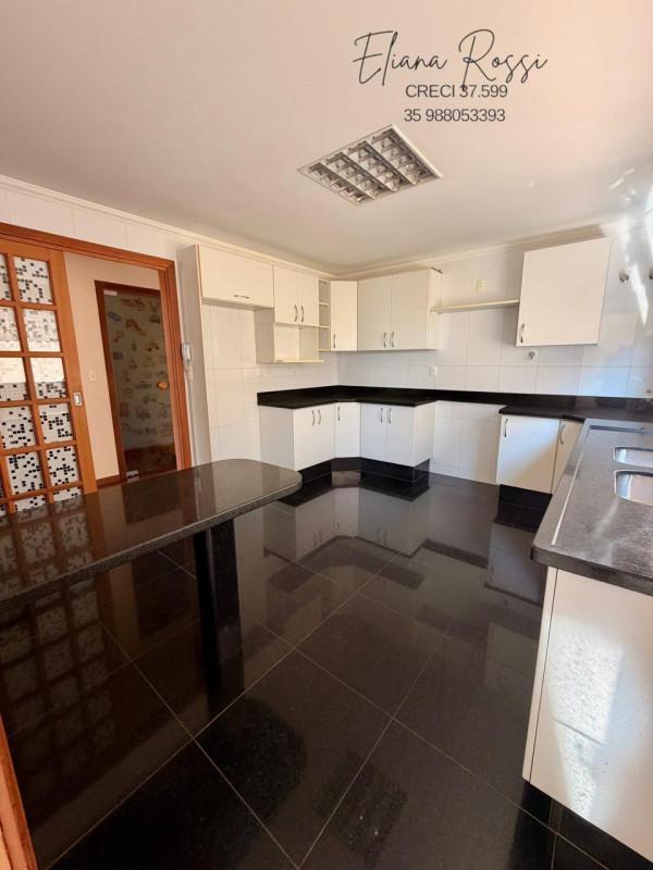 Casa, Vila Pinto, 4 Quartos, 2 Vagas, 1 Suíte