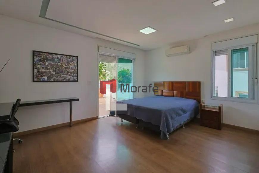 Casa, Castelo, 3 Quartos, 4 Vagas, 1 Suíte