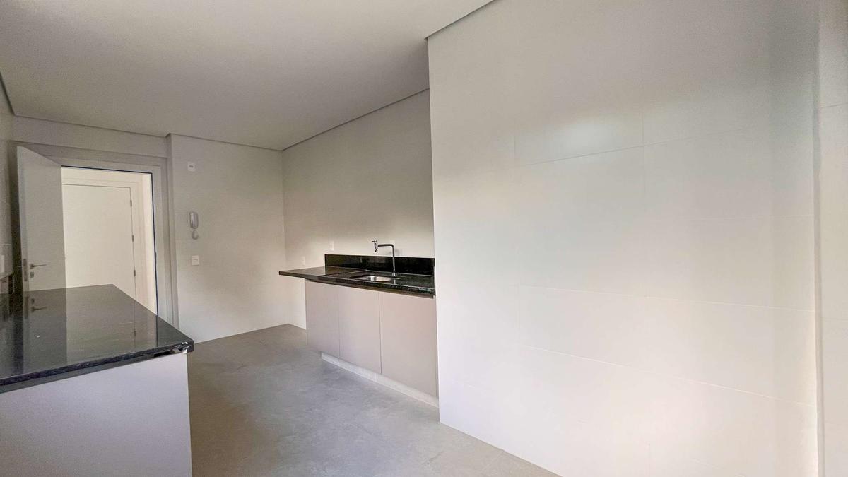 Apartamento, Sion, 3 Quartos, 2 Vagas, 3 Suítes