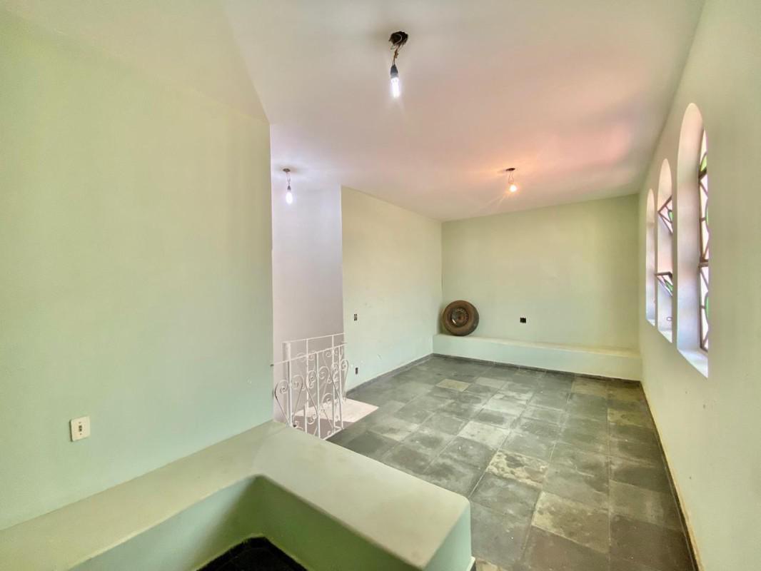 Casa, Sion, 5 Quartos, 6 Vagas, 1 Suíte