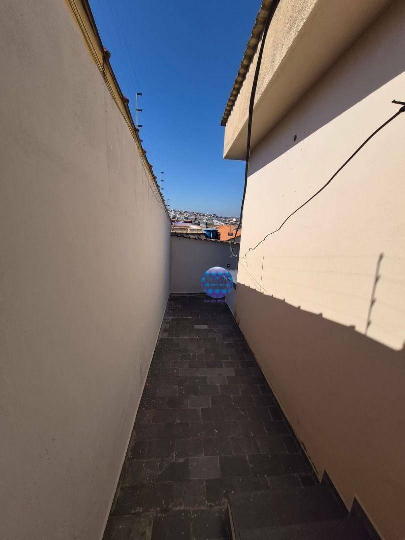 Casa, Jardim Cidade Nova, 3 Quartos, 2 Vagas, 1 Suíte
